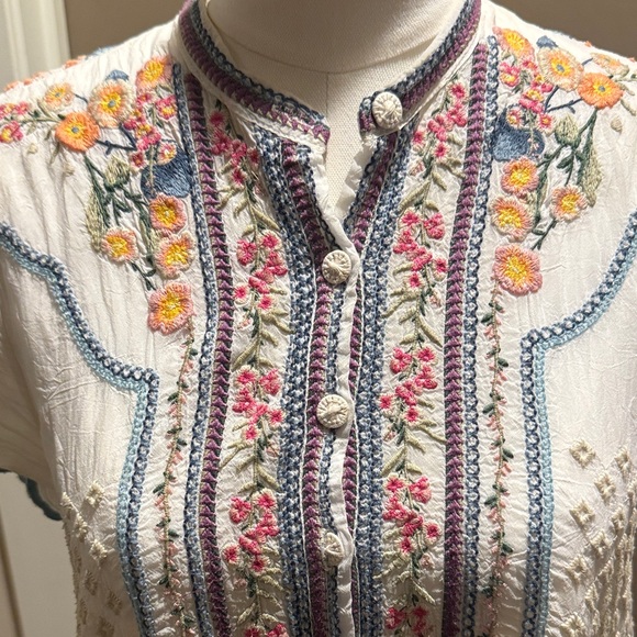Johnny Was White Embroidered Floral Tunic with Blue and Yellow Accents - Picture 2 of 9